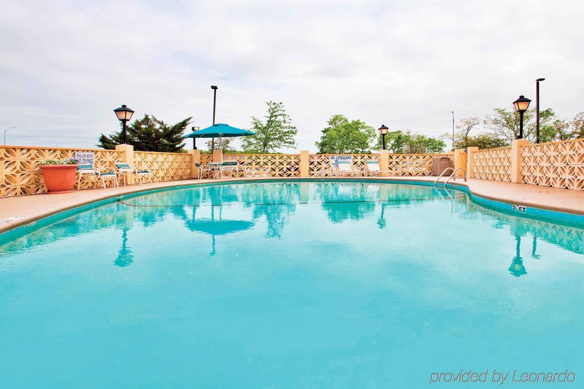 La Quinta By Wyndham Charleston Riverview Buitenkant foto